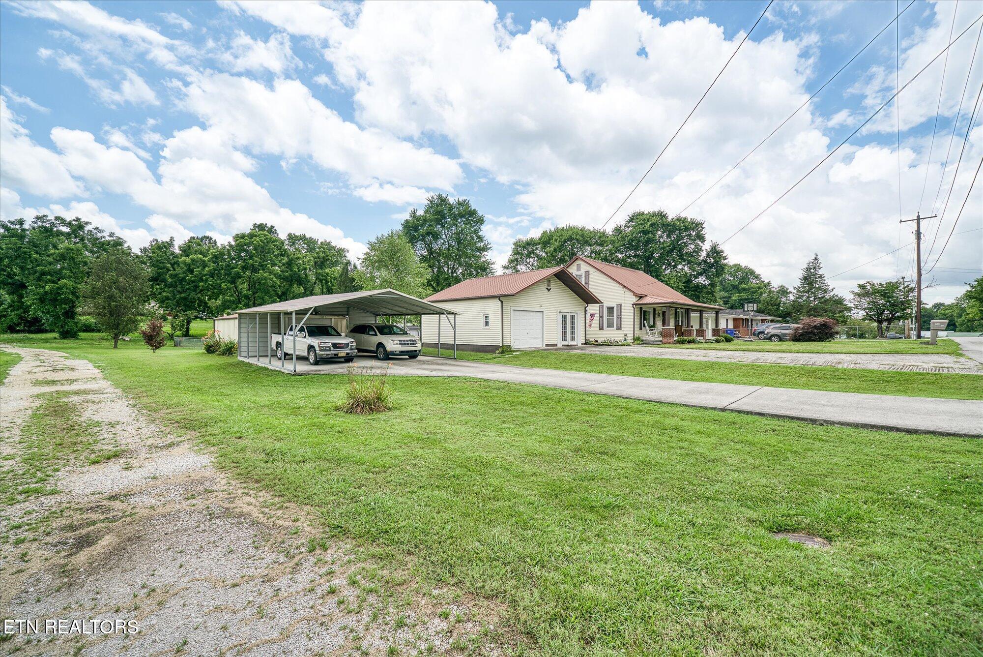 214 Omega Street Harriman, TN 37748 - Photo 3 of 39 03-214 Omega St_024_TNPC