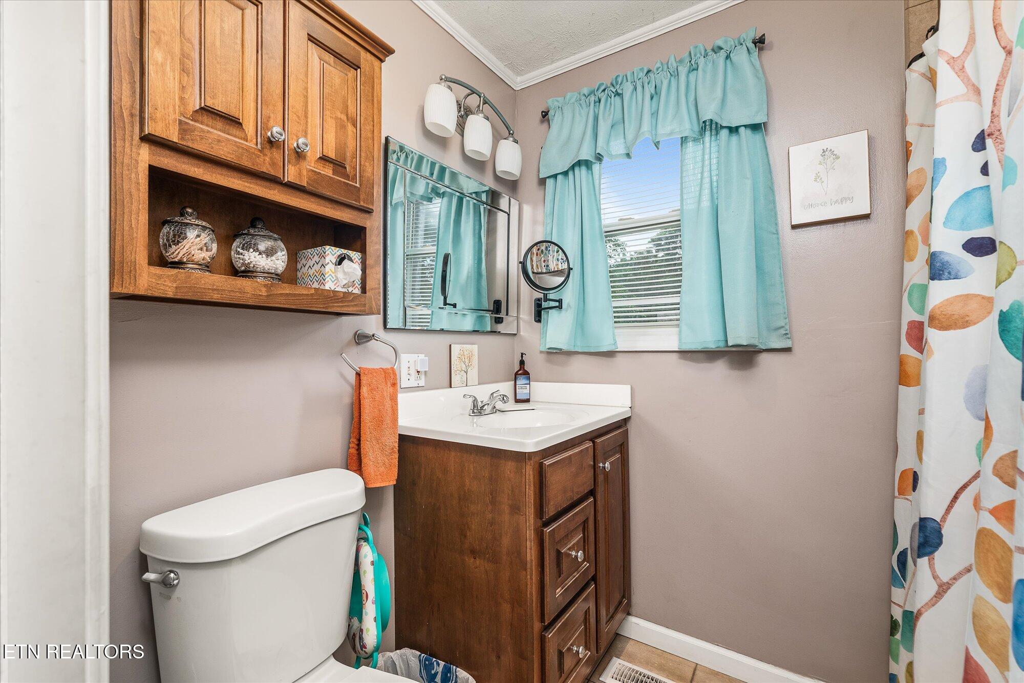 214 Omega Street Harriman, TN 37748 - Photo 33 of 39 33-214 Omega St_184_TNPC