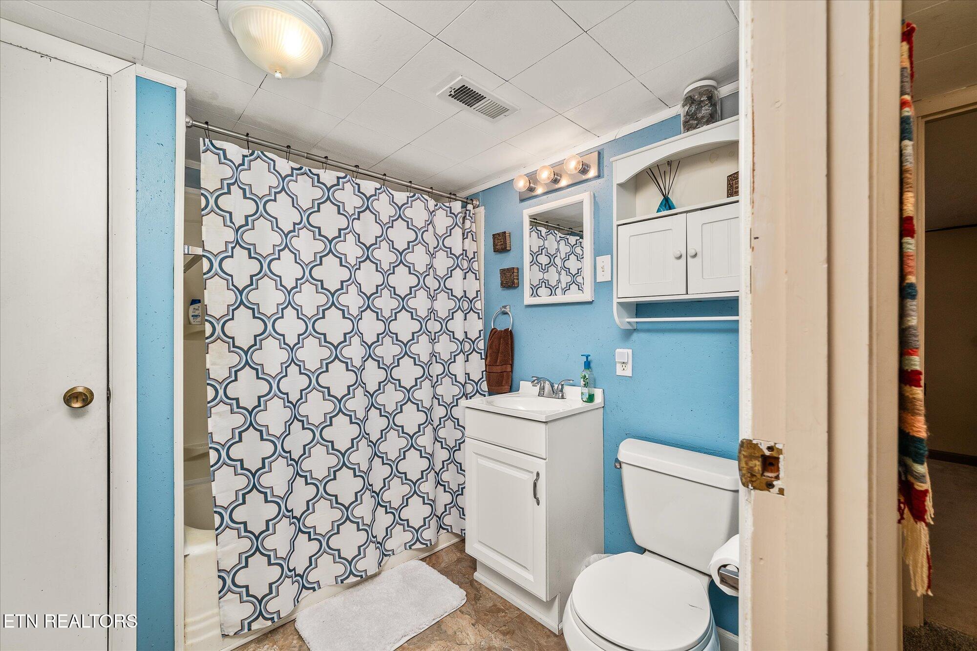 214 Omega Street Harriman, TN 37748 - Photo 37 of 39 37-214 Omega St_203_TNPC