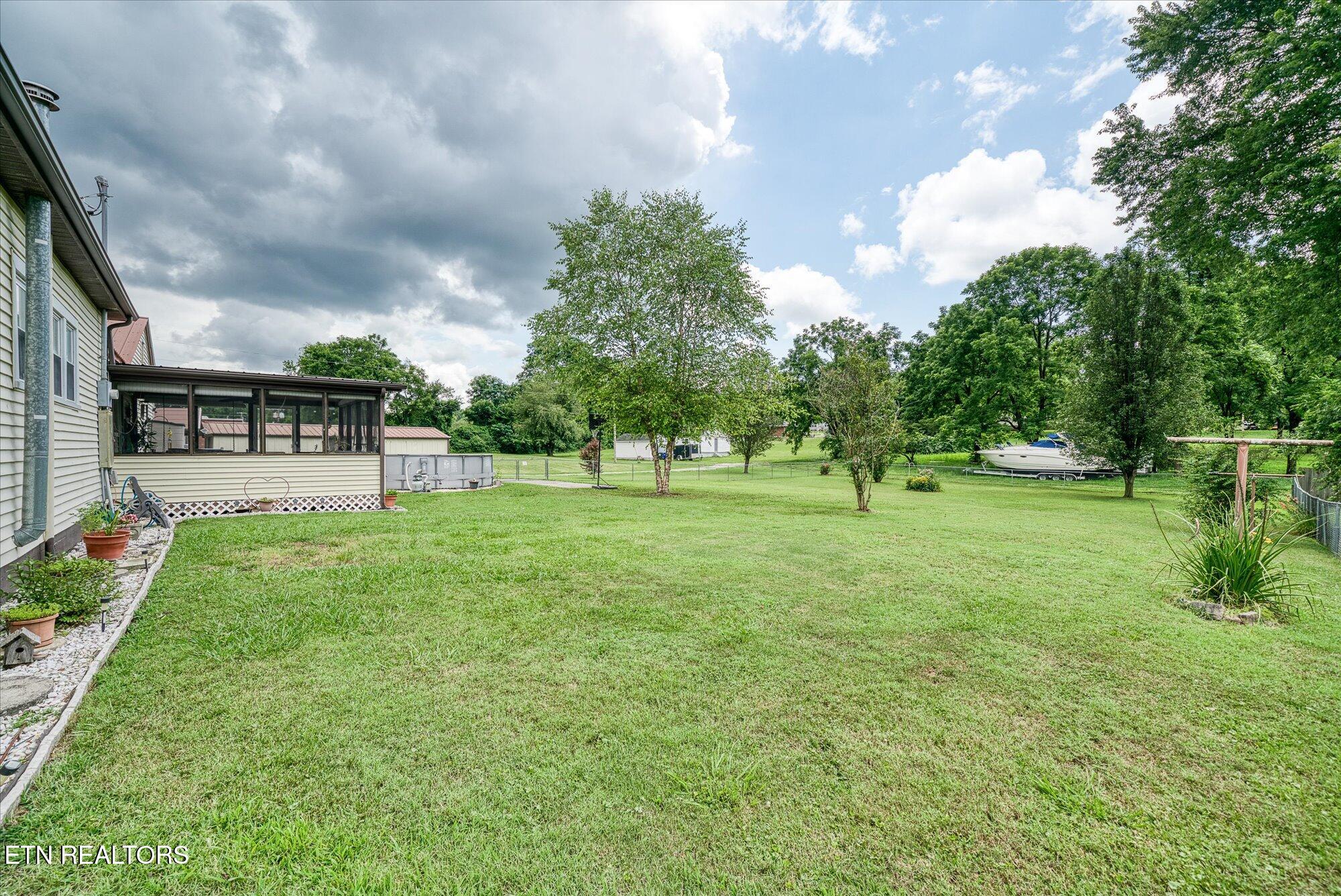 214 Omega Street Harriman, TN 37748 - Photo 9 of 39 09-214 Omega St_058_TNPC