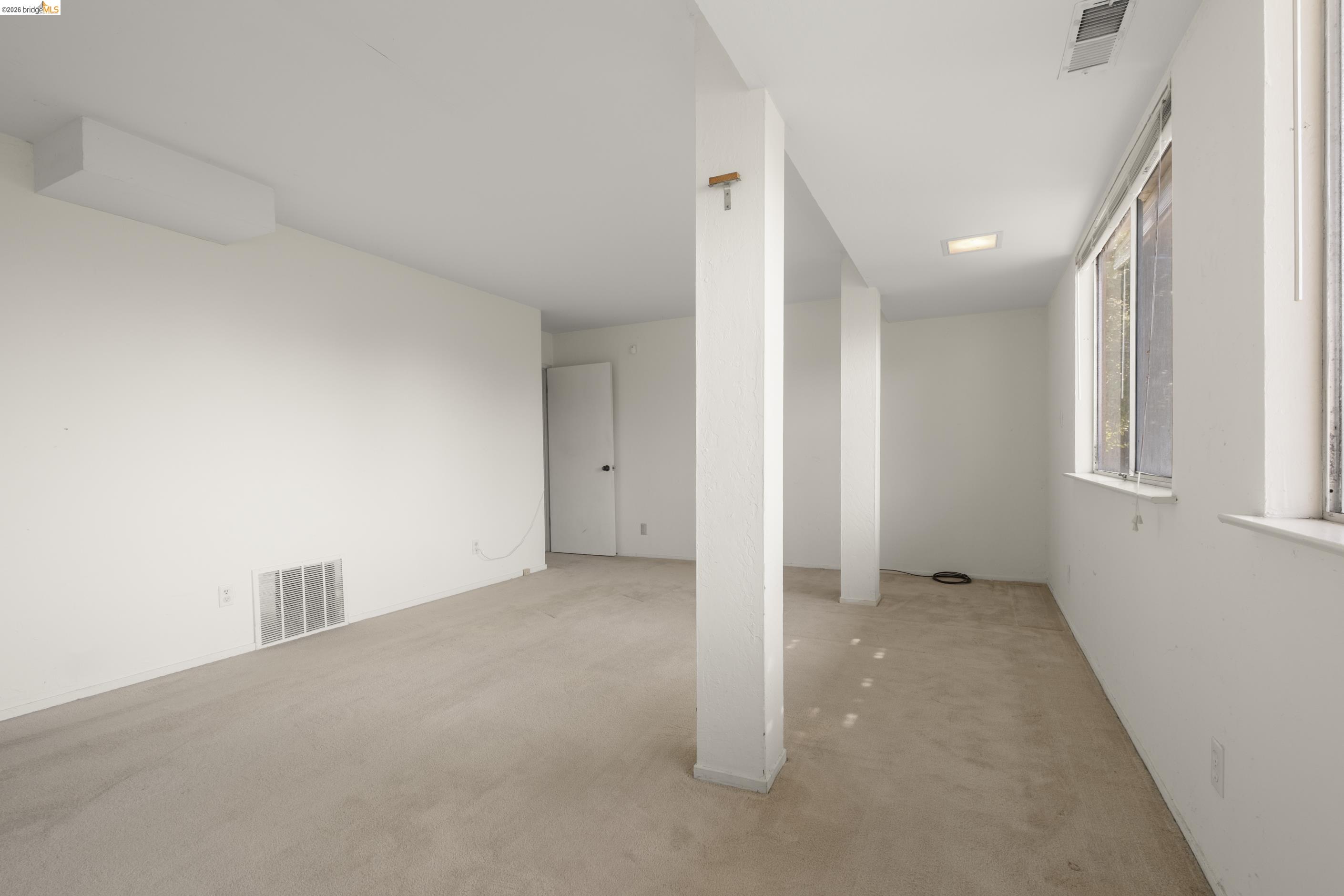 7279 Snake Road Oakland, CA 94611 - Photo 21 of 50