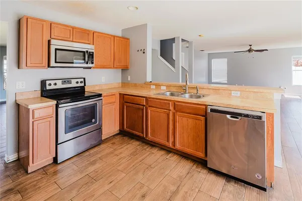 $3,250 | 15608 Tolowa Court, Orlando, FL 32828