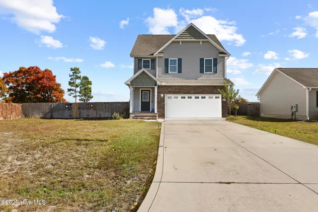 $303,000 | 135 Rosemary Avenue, Hubert, NC 28539