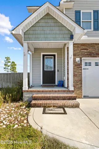 $303,000 | 135 Rosemary Avenue, Hubert, NC 28539