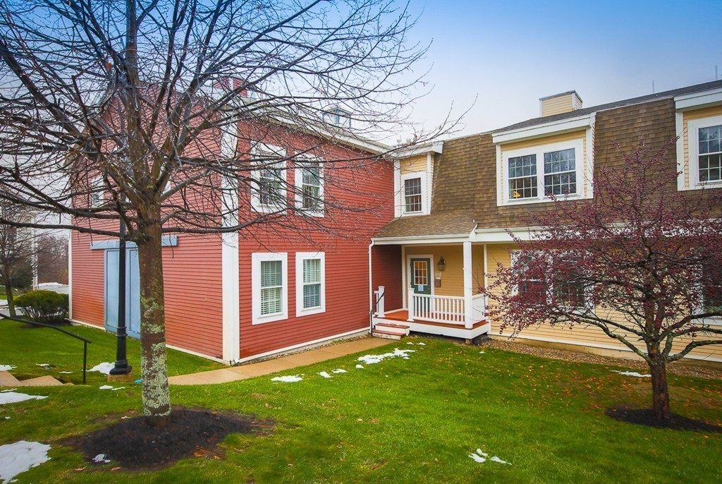 82 Virginia Road, Unit 410 Lincoln, MA 01773 - Photo 2 of 19 Gallery Image 2