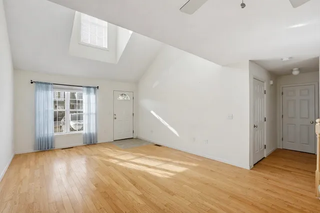 $399,900 | 34 Pleasant Street, Unit 34, Windham, NH 03087