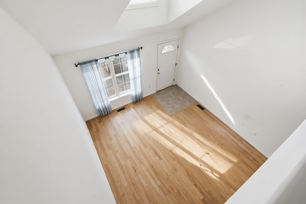 34 Pleasant Street, Unit 34 Windham, NH 03087 - Photo 10 of 30