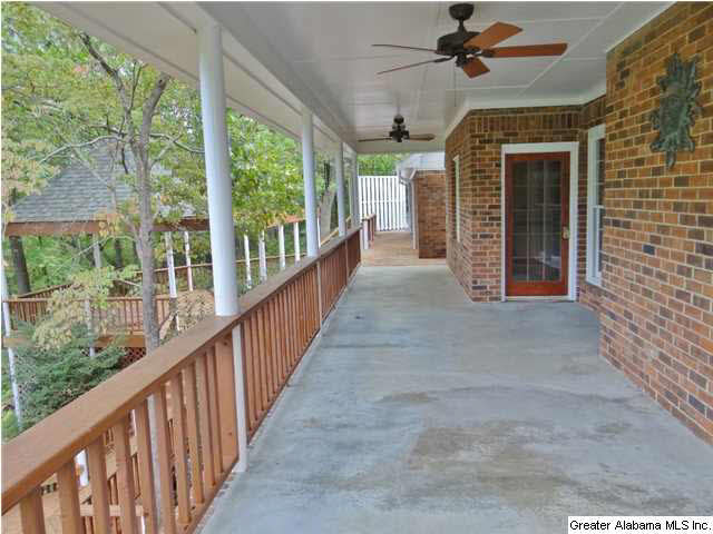 1079 Crest Road Leeds, AL 35094 - Photo 29 of 32