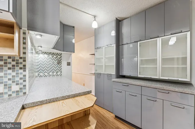 $2,200 | 5300 Columbia Pike, Unit 103, Arlington, VA 22204