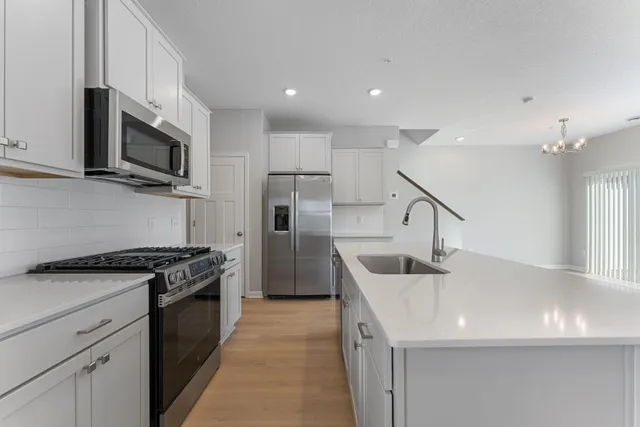 $325,000 | 2808 Kepler Avenue Northeast, St. Michael, MN 55376