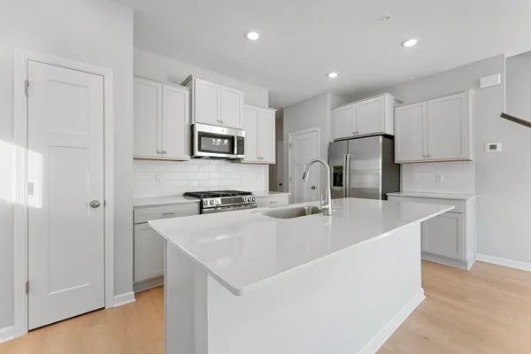 $321,990 | 2808 Kepler Avenue Northeast, St. Michael, MN 55376