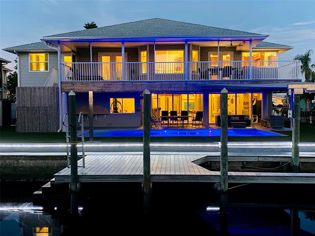 8401 Carolyn Drive Port Richey, FL 34668 - Photo 4 of 66