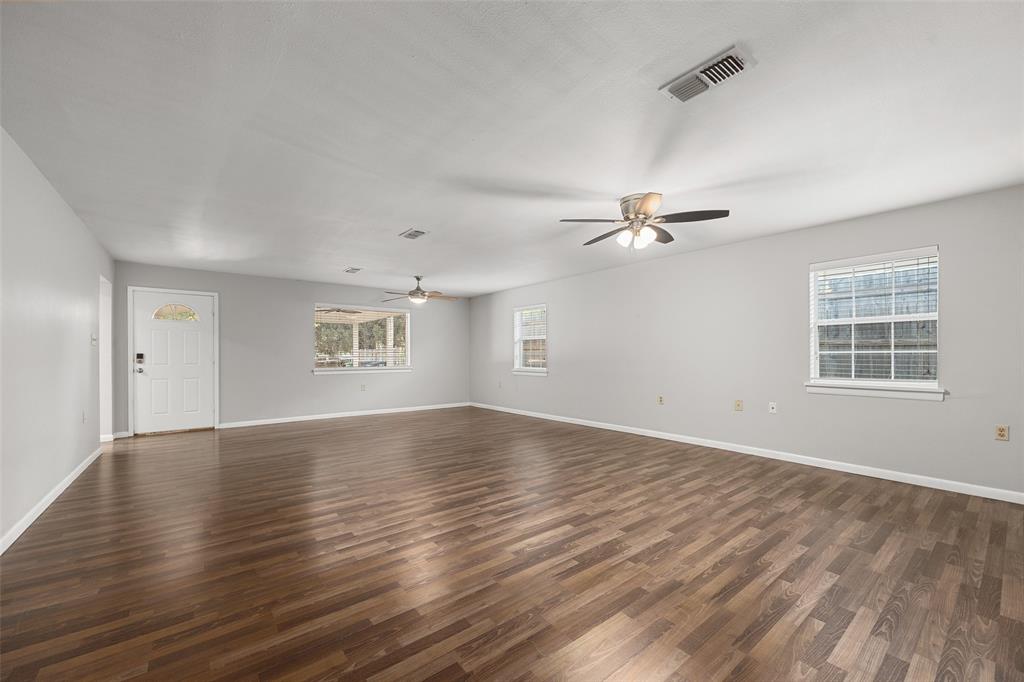 2200 West Rosedale Street South, Unit B Fort Worth, TX 76110 - Photo 7 of 23