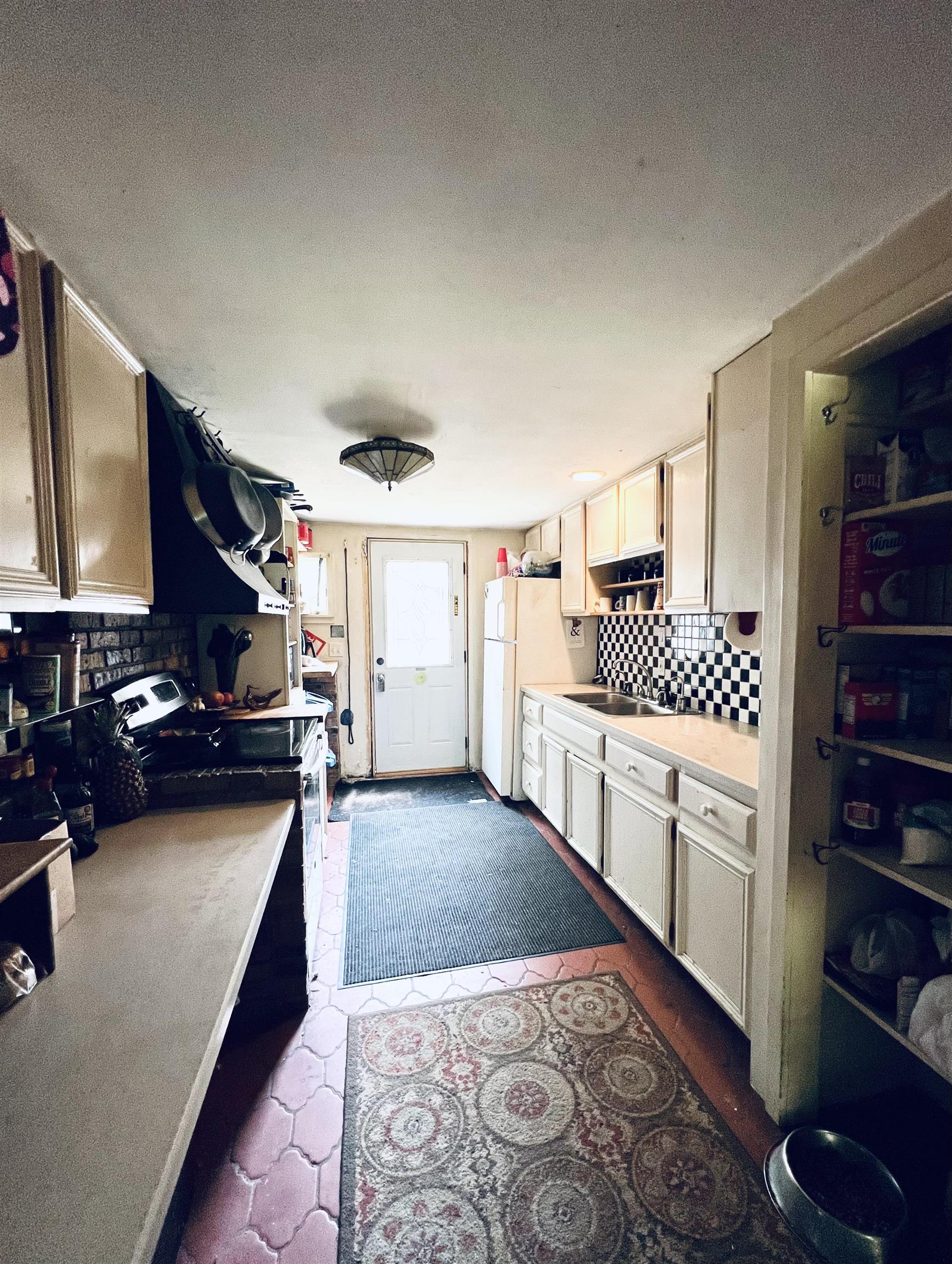 731 West Hlavka Road Maple City, MI 49664 - Photo 8 of 50 1911550-7.JPG