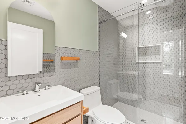 $60,000 | 1 Wilson Avenue, Oakhurst, NJ 07755