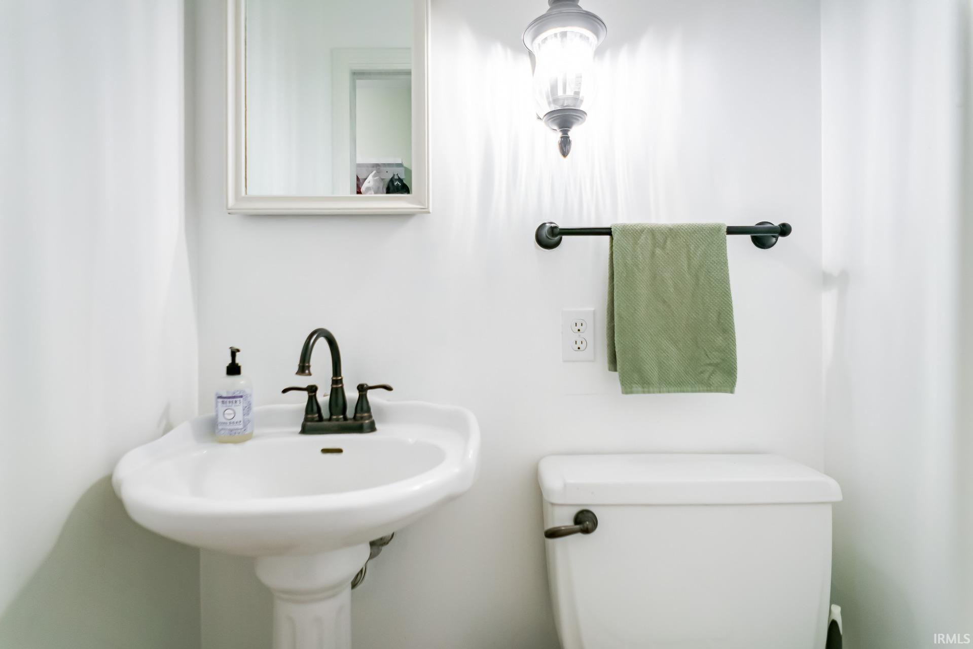 16554 Brandon Lane Granger, IN 46530 - Photo 14 of 25