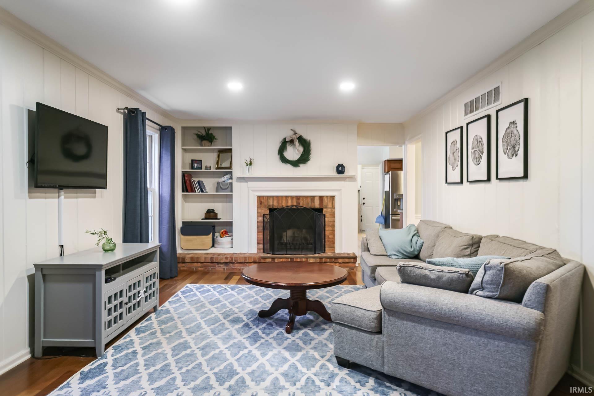 16554 Brandon Lane Granger, IN 46530 - Photo 4 of 25