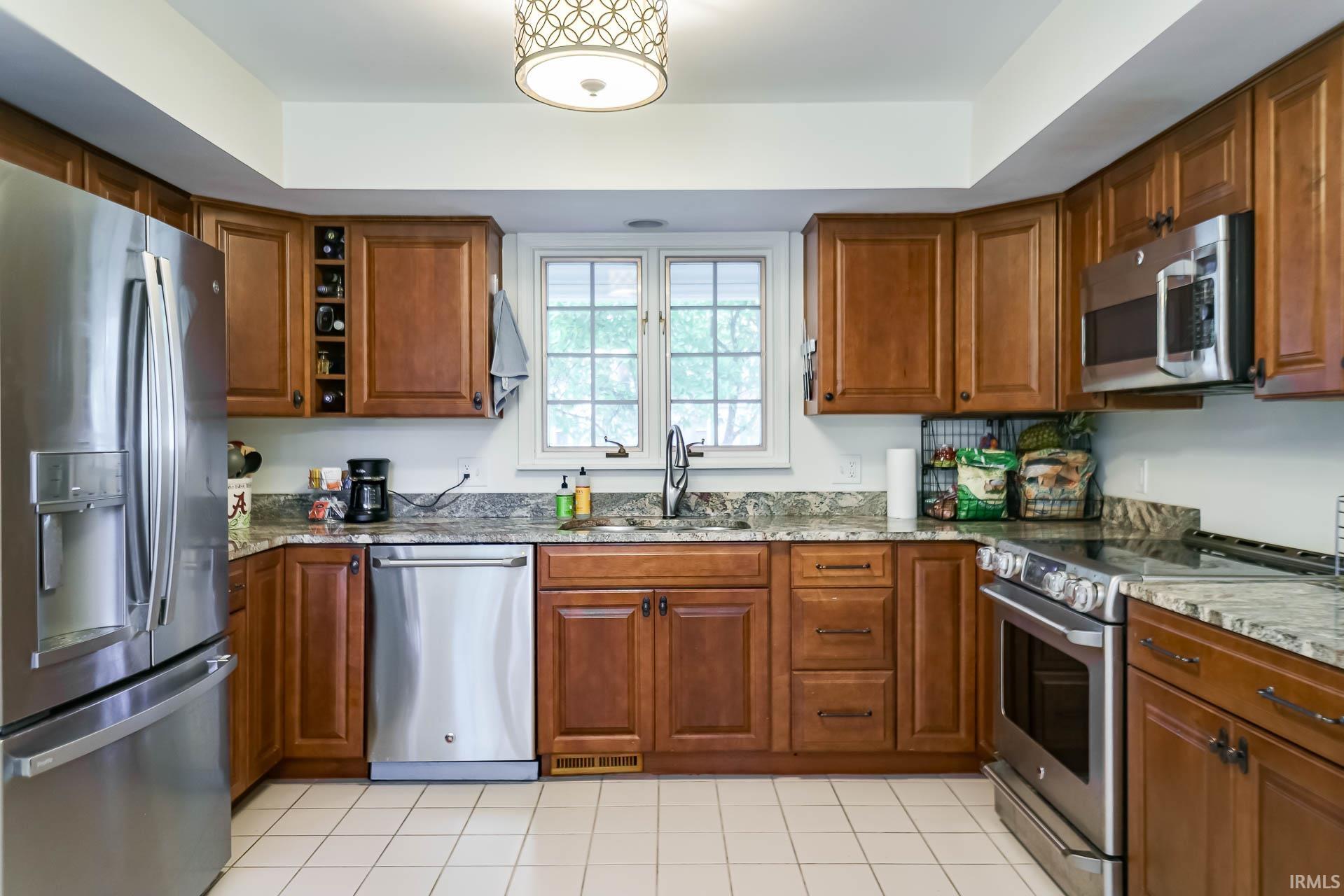 16554 Brandon Lane Granger, IN 46530 - Photo 8 of 25