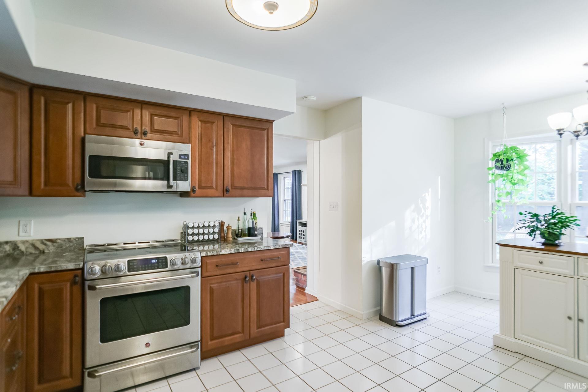 16554 Brandon Lane Granger, IN 46530 - Photo 10 of 25