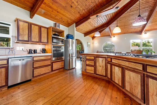 a view of a interior of the house
