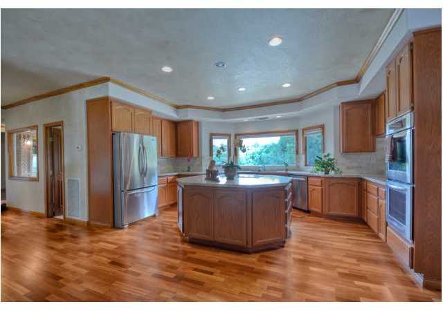 12923 Glen Circle Road Poway, CA 92064 - Photo 8 of 22