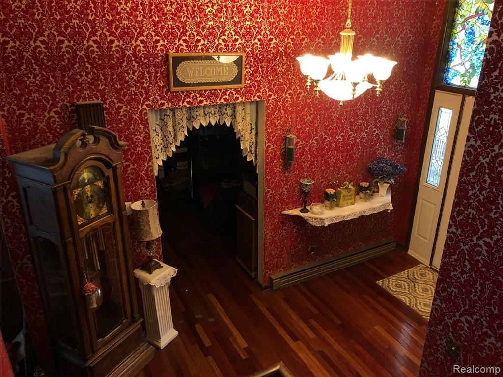 5650 Hagerman Road Leonard, MI 48367 - Photo 3 of 21 IMG_2275.jpg