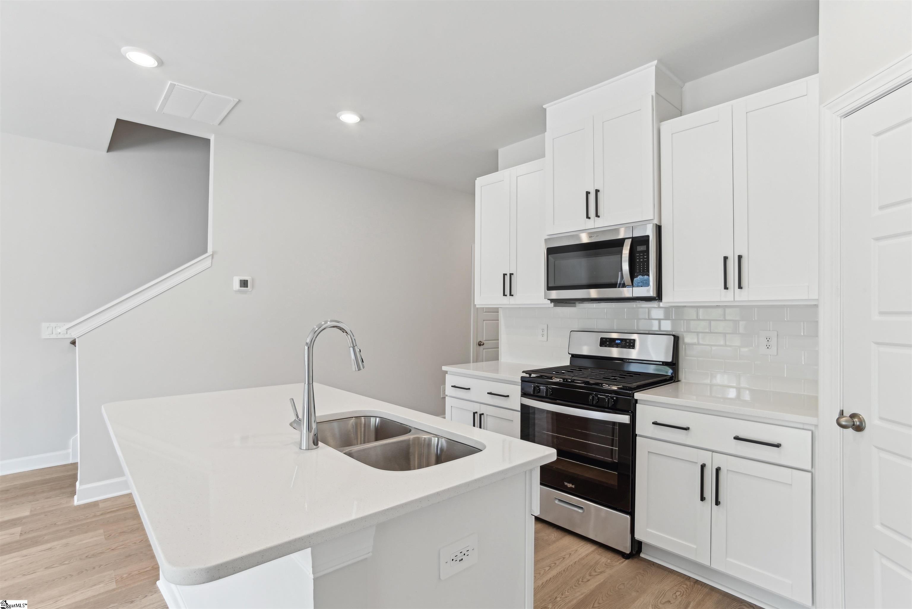 7 Gramercy Wds Lane, Unit CYPRESS Fountain Inn, SC 29644 - Photo 3 of 7