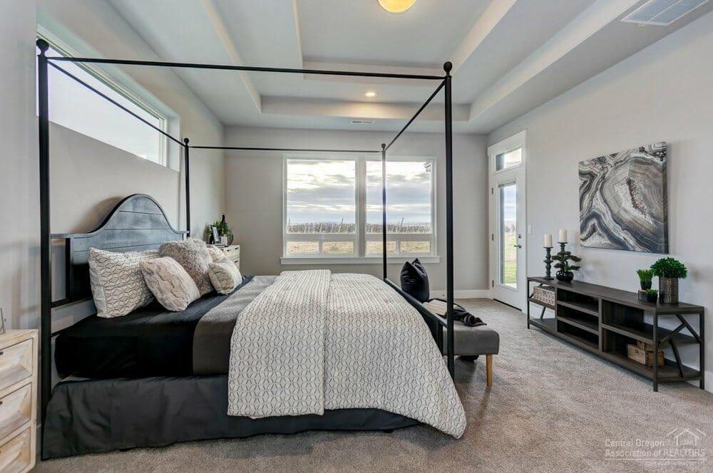 4384 Southwest 36th Street Redmond, OR 97756 - Photo 10 of 25 Additional Photo