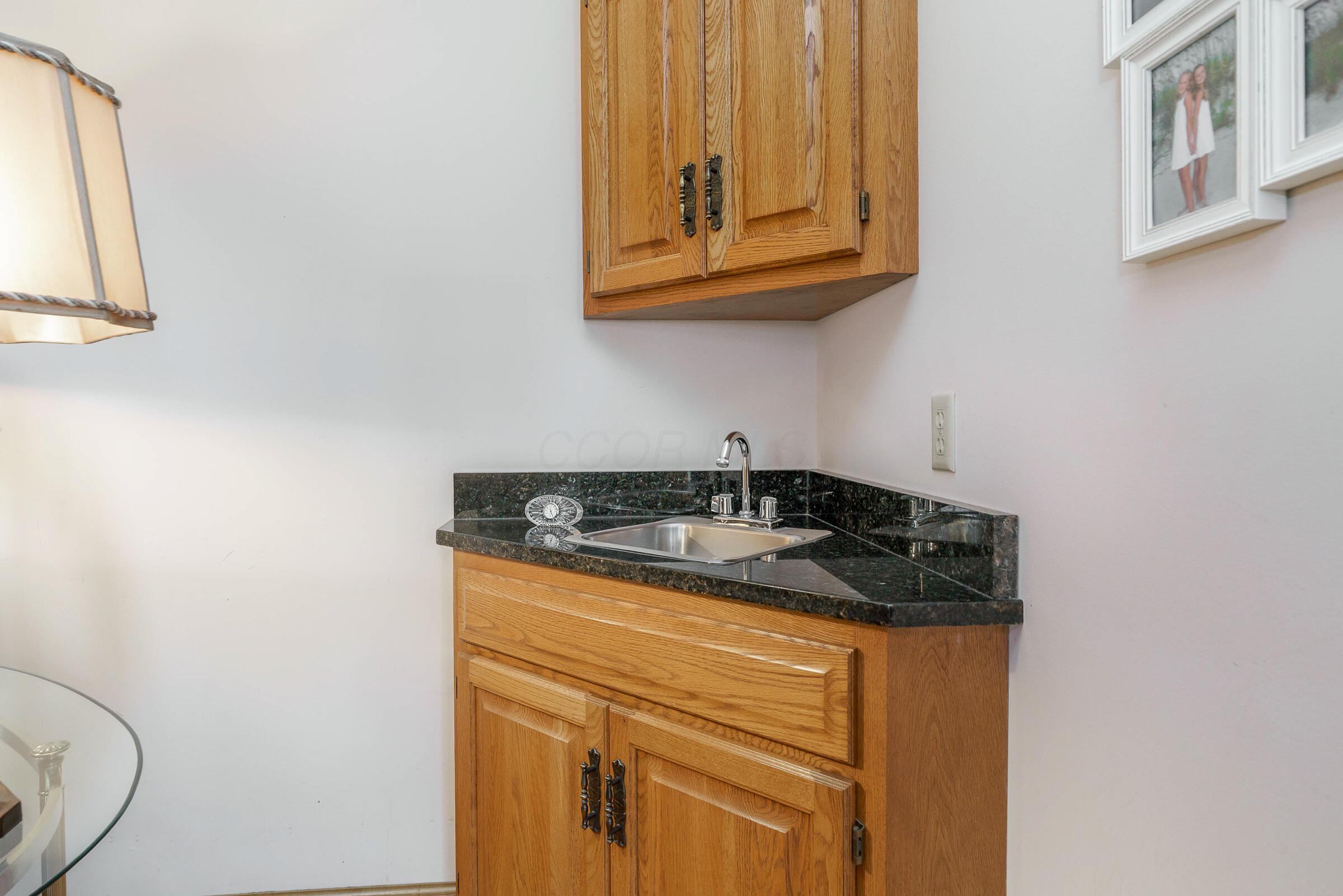 1178 Springtree Lane Westerville, OH 43081 - Photo 20 of 55 Kitchen