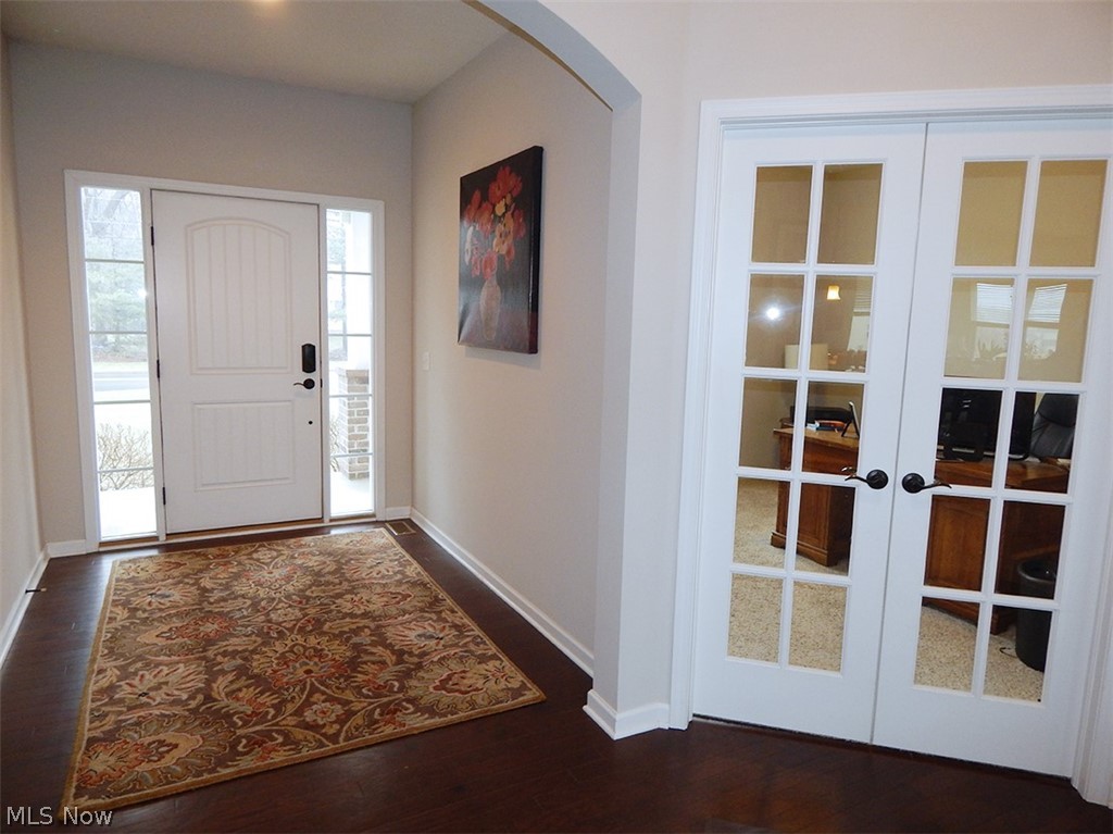 453 South Hametown Road Akron, OH 44321 - Photo 2 of 29 Gallery Image 2