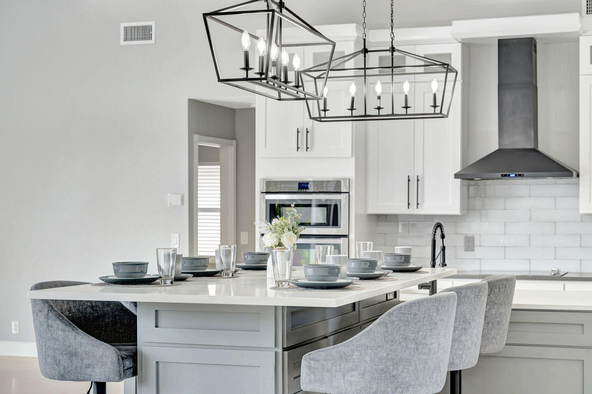 20172 Ocean Key Drive Boca Raton, FL 33498 - Photo 18 of 99 Gourmet Kitchen
