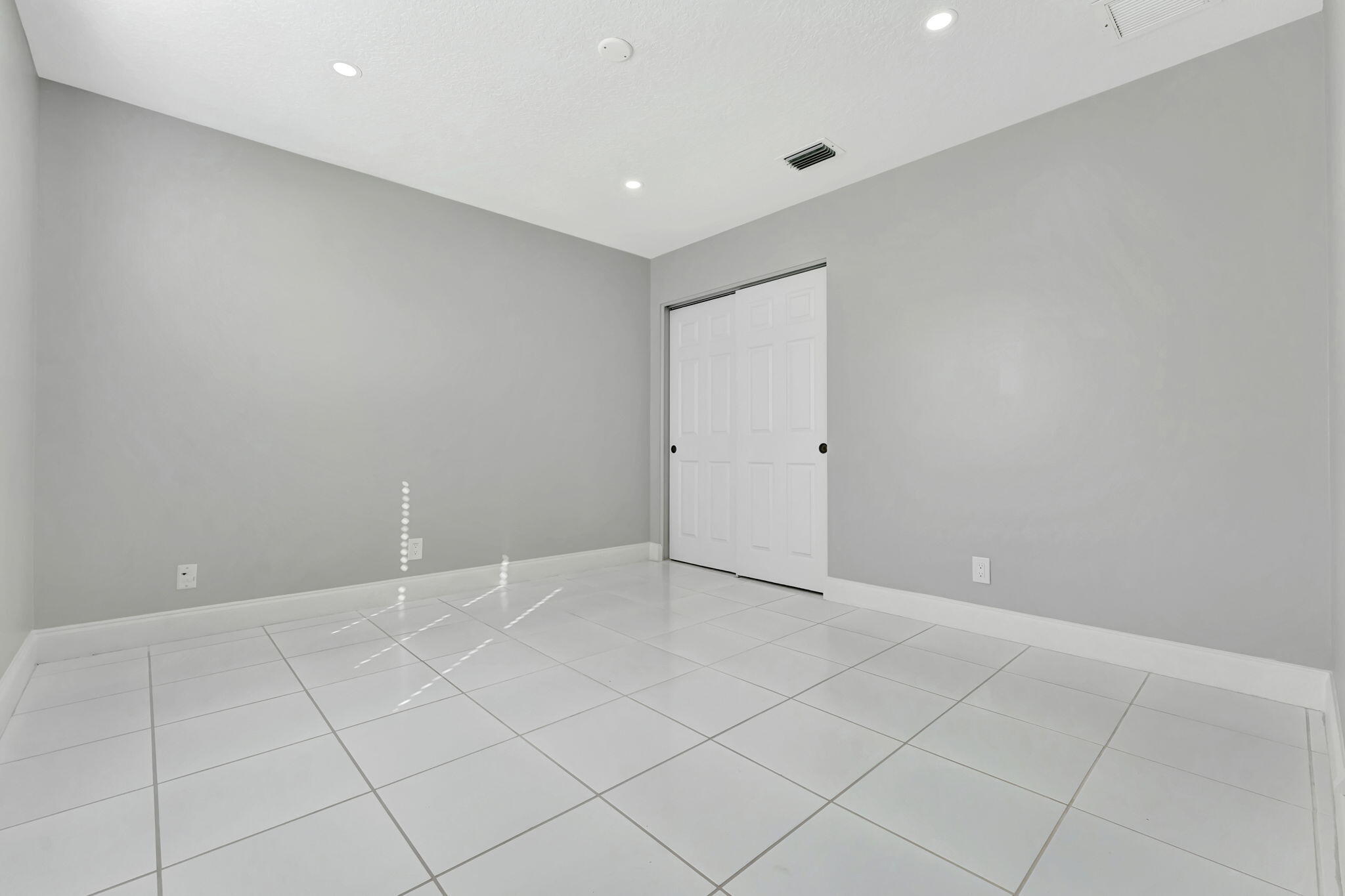 20172 Ocean Key Drive Boca Raton, FL 33498 - Photo 51 of 99 Guest Bedroom