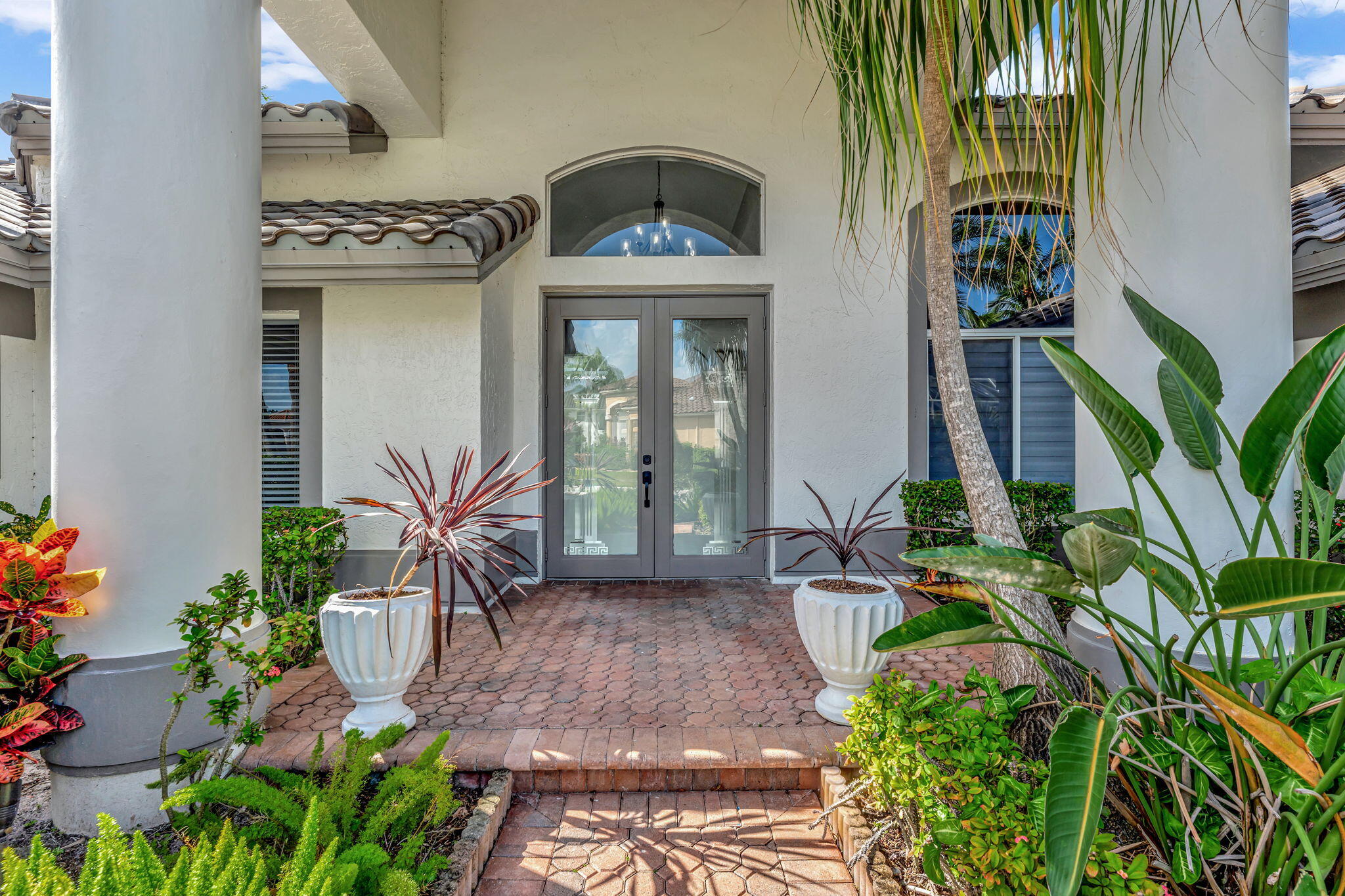 20172 Ocean Key Drive Boca Raton, FL 33498 - Photo 8 of 99 Exterior Home Front