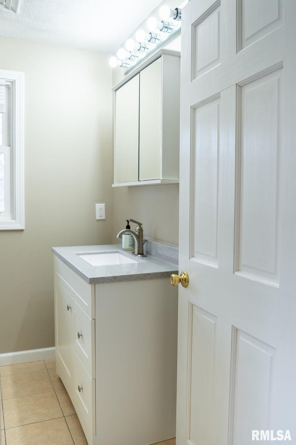1316 West Lawrence Avenue Springfield, IL 62704 - Photo 16 of 27