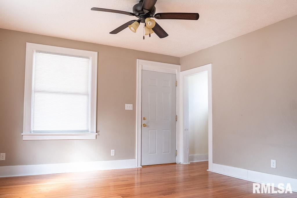 1316 West Lawrence Avenue Springfield, IL 62704 - Photo 7 of 27