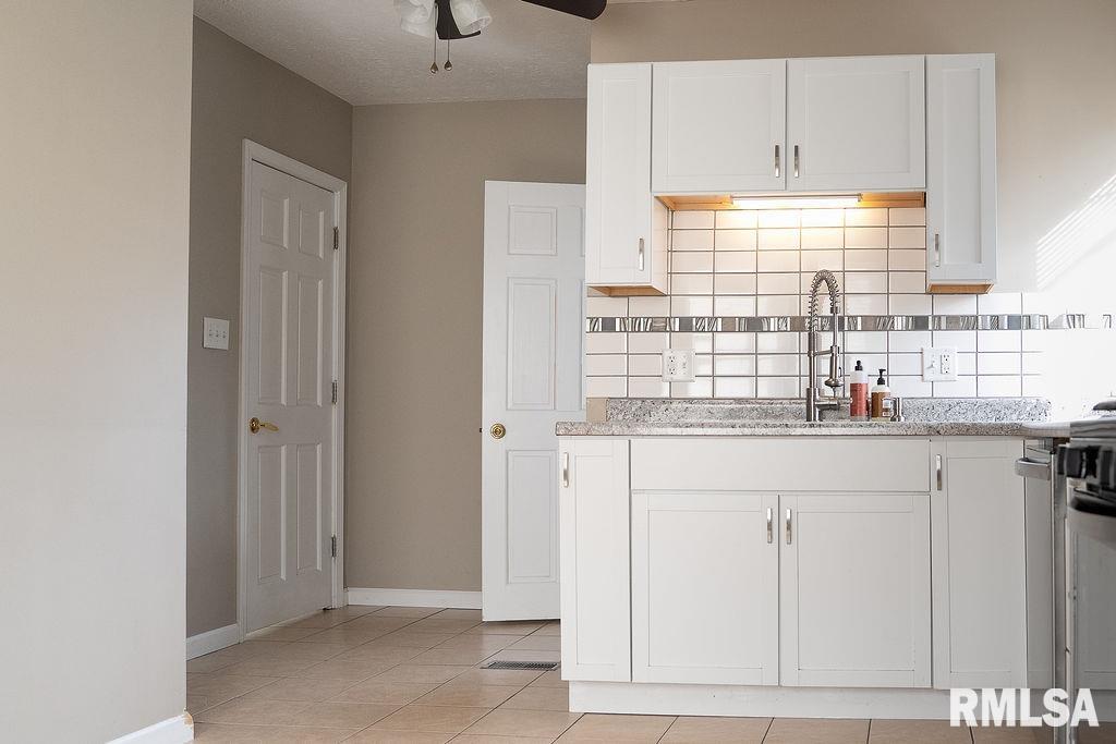 1316 West Lawrence Avenue Springfield, IL 62704 - Photo 9 of 27