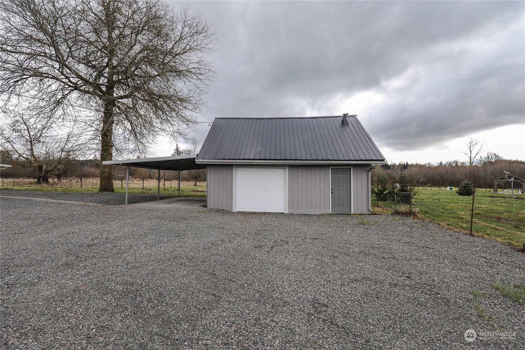 804 Highway 508 Chehalis, WA 98532 - Photo 13 of 17 a house that has a lot of plants in it