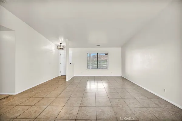 $324,999 | 204 Charleston Avenue, Pahrump, CA 89060