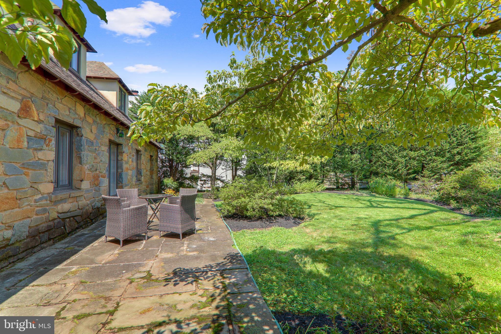 3100 Chain Bridge Road Northwest Washington, DC 20016 - Photo 29 of 31