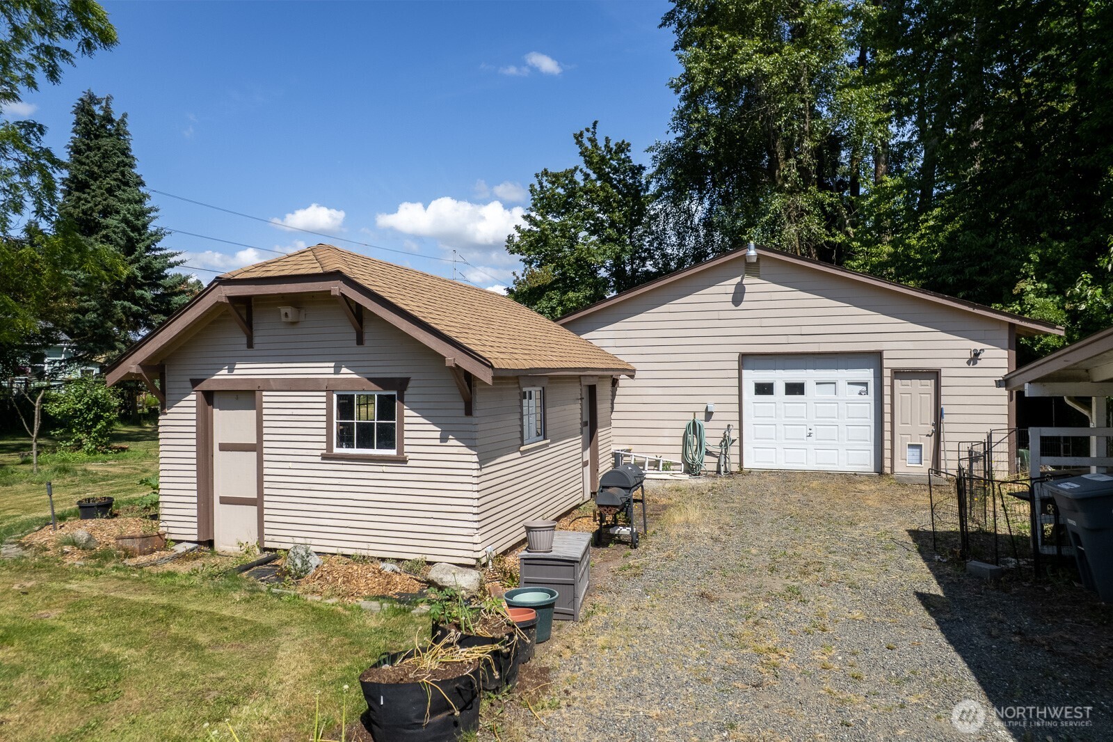8515 Golden Given Road East Tacoma, WA 98445 - Photo 13 of 39