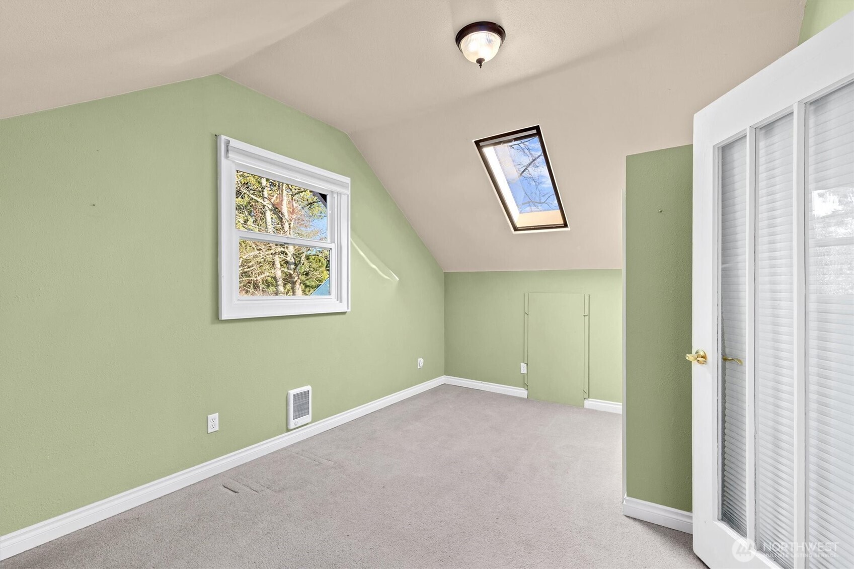 8515 Golden Given Road East Tacoma, WA 98445 - Photo 25 of 39