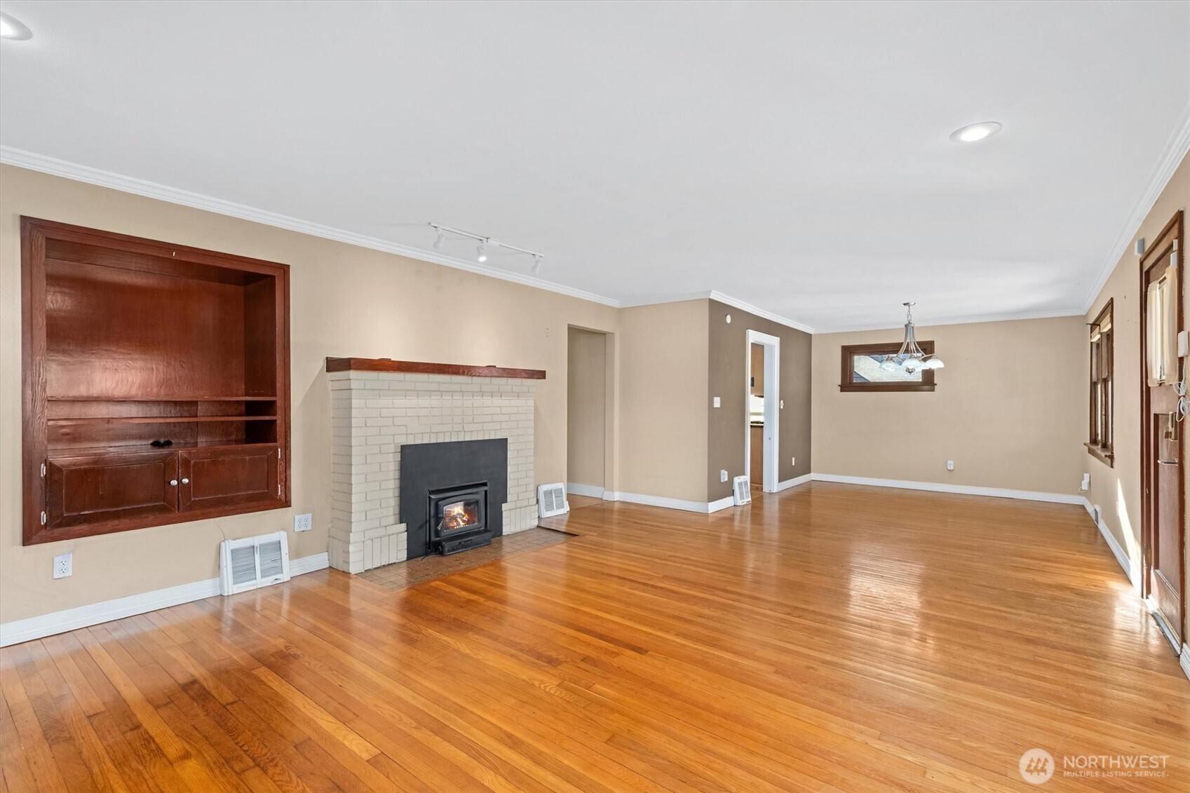 8515 Golden Given Road East Tacoma, WA 98445 - Photo 3 of 39