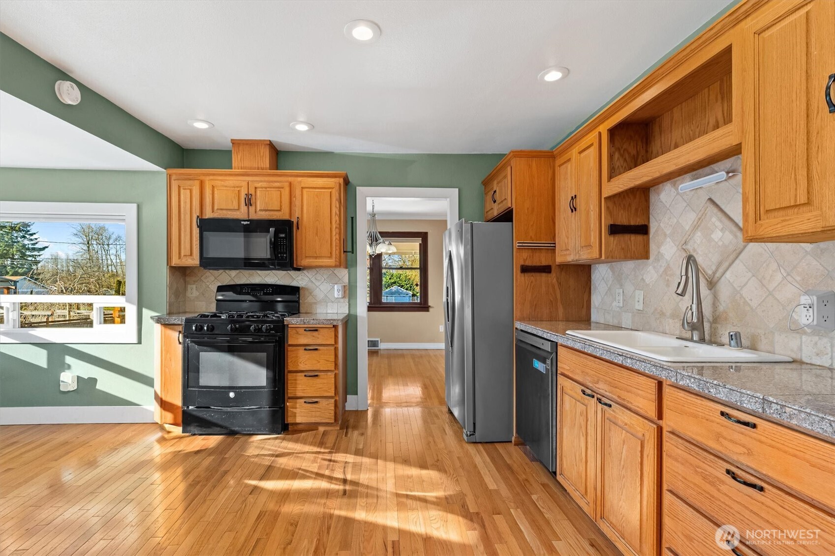 8515 Golden Given Road East Tacoma, WA 98445 - Photo 7 of 39