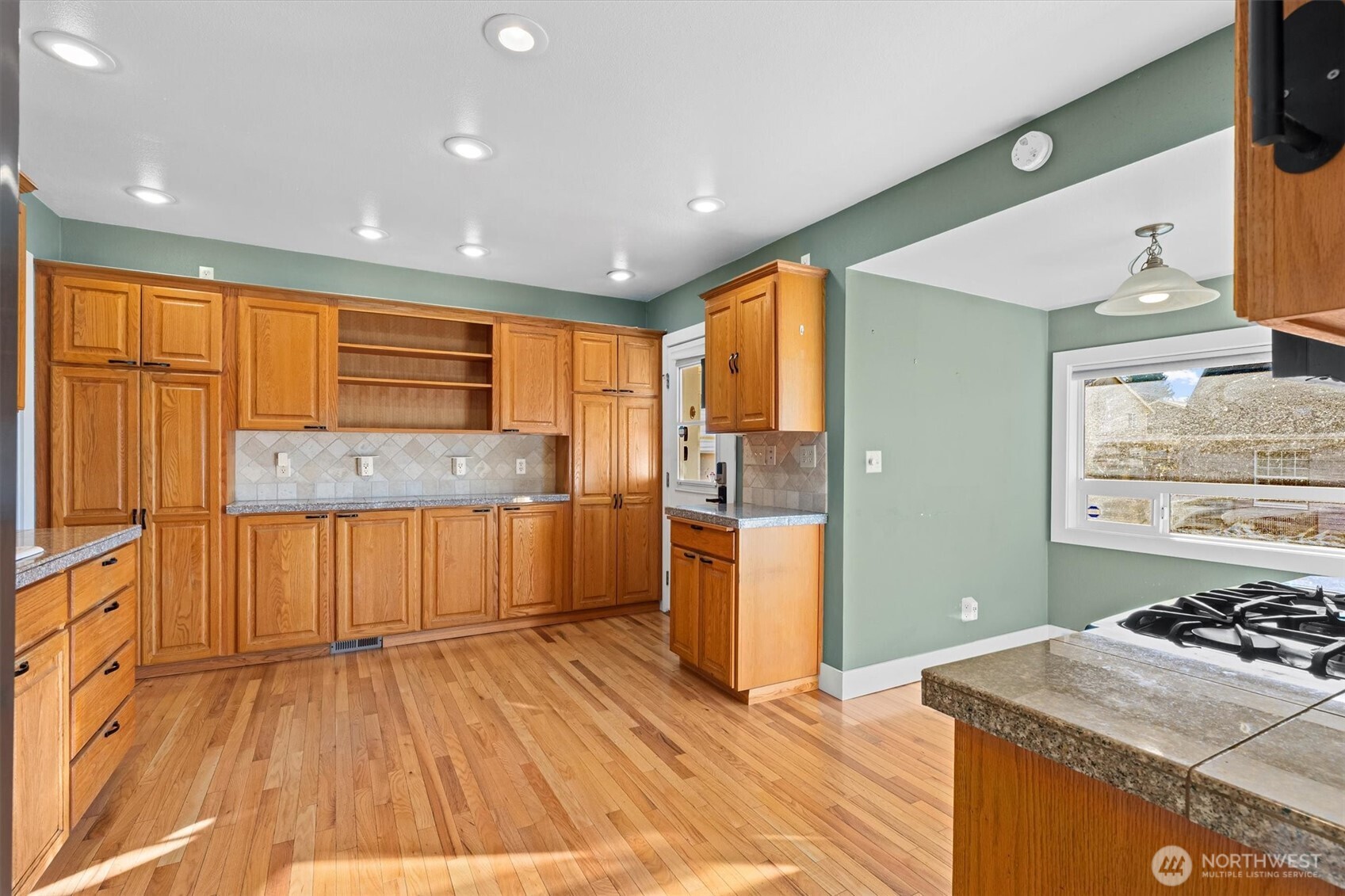 8515 Golden Given Road East Tacoma, WA 98445 - Photo 8 of 39