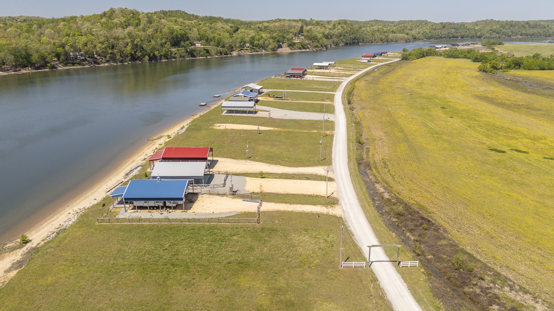1685 Hardin Bottom River Road Clifton, TN 38425 - Photo 21 of 28 Gallery Image 21