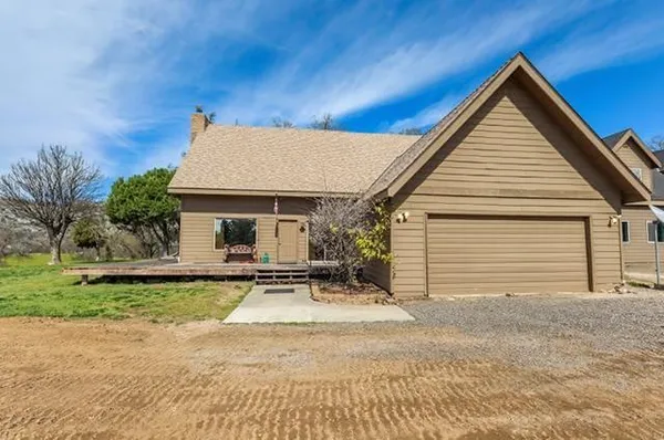 $725,000 | 14788 Blue Oak Lane, Prather, CA 93651