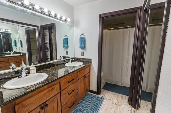 $750,000 | 14788 Blue Oak Lane, Prather, CA 93651