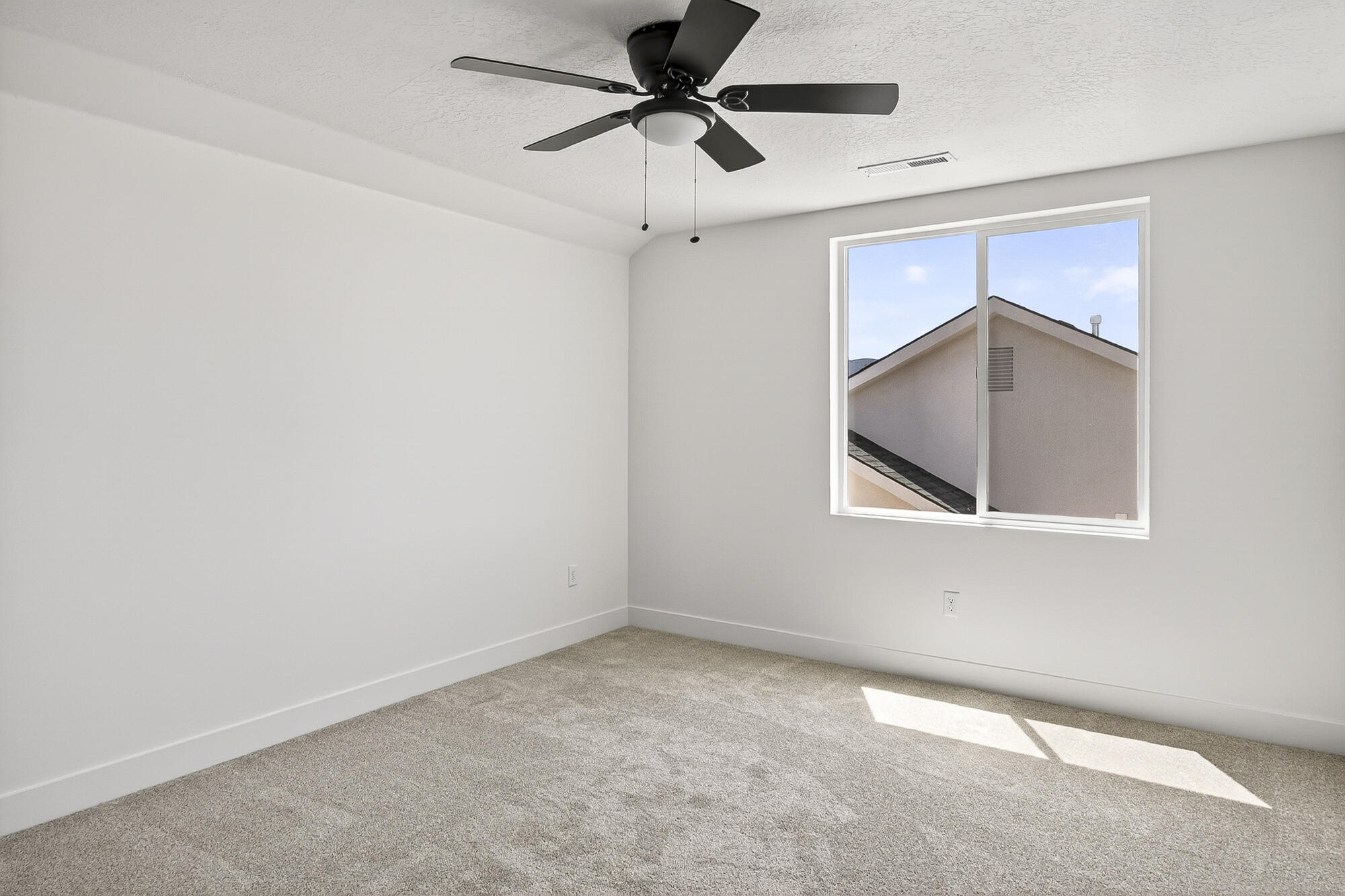 4939 North 10 East Enoch, UT 84721 - Photo 40 of 47 4939 N 10 E-88
