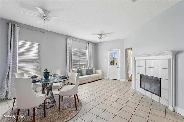 $300,000 | 265 Penn Mill Lakes Boulevard, Covington, LA 70435