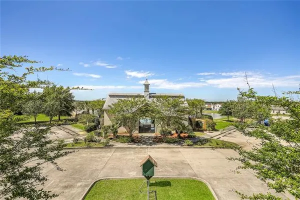 $300,000 | 265 Penn Mill Lakes Boulevard, Covington, LA 70435